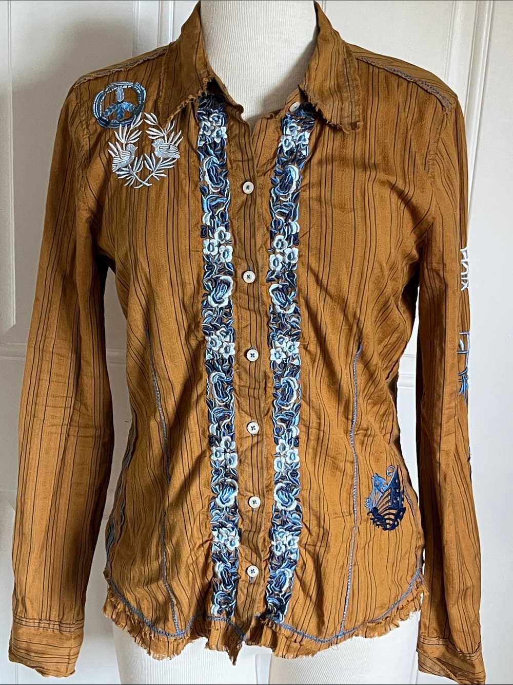 Johnny Was 3 J Workshop Vintage Button Down Top